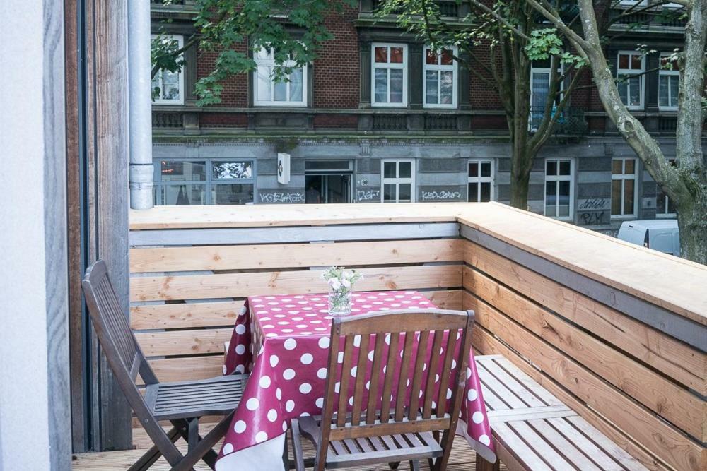 Sehr Schone, Grosse Wohnung Im Reiherstiegviertel Hamburg Ngoại thất bức ảnh